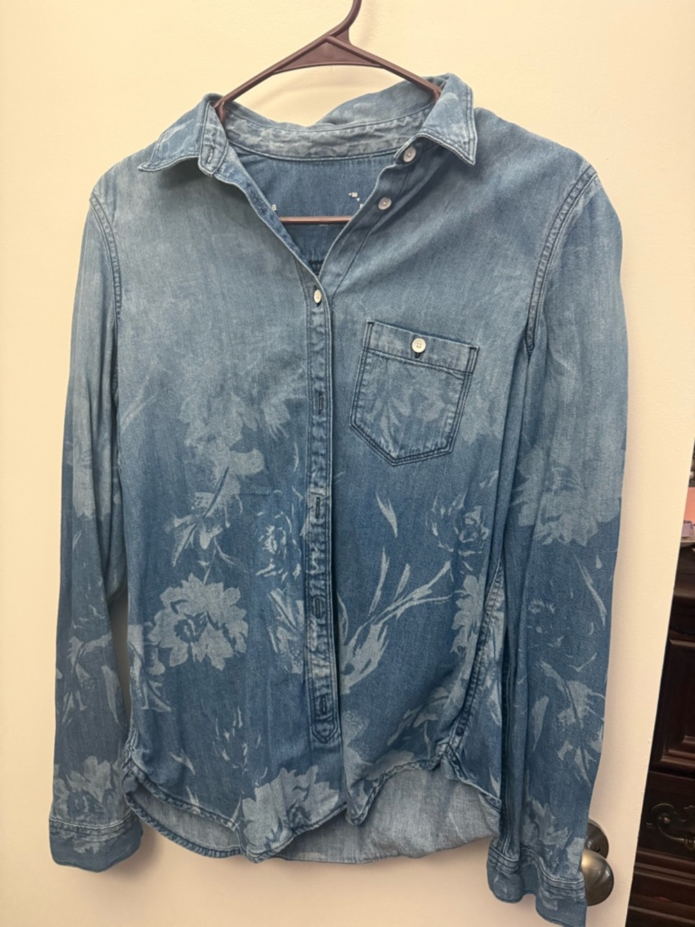 GAP Blue Floral Denim Button-Front Blouse